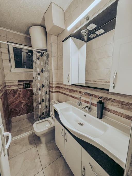 City Center Apartment Gjakova Exterior foto