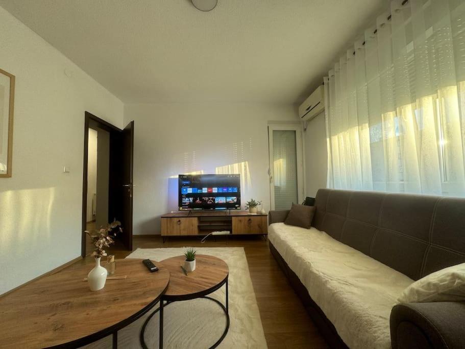 City Center Apartment Gjakova Exterior foto